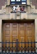 Royal Veterinary College, University of London crest